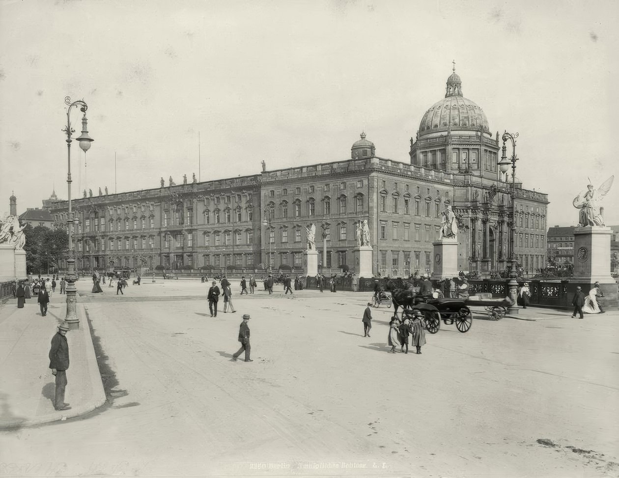 Berlim, Palácio da Cidade de Lucien Levy