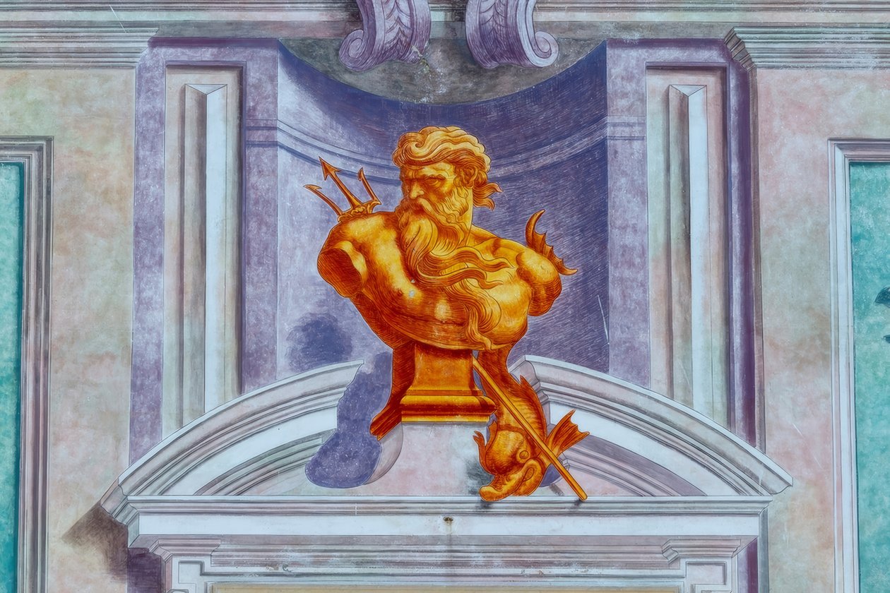 Fachada em fresco de Ludovico Pogliaghi