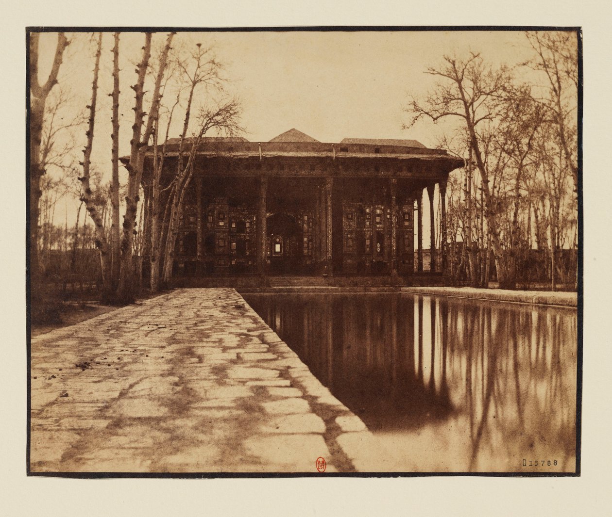 Palácio de Isfahan de quarenta colunas Chihil Sotun de Luigi Pesce