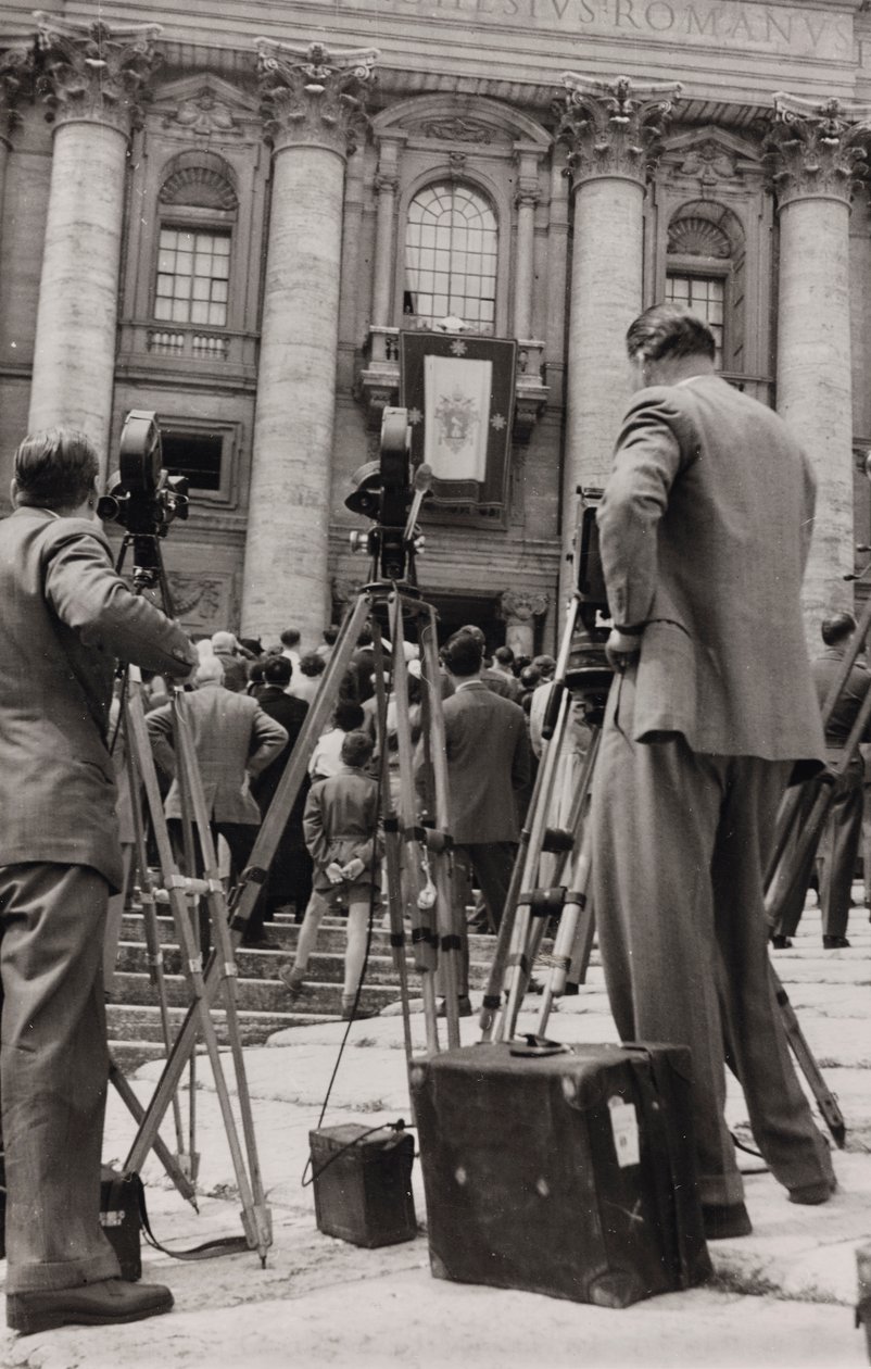 Fotógrafos na Praça de São Pedro em Roma de Luigi Leoni