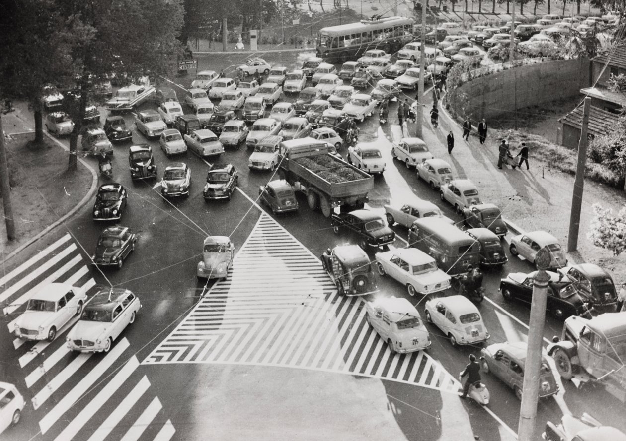 Cena de trânsito numa rua de Roma de Luigi Leoni