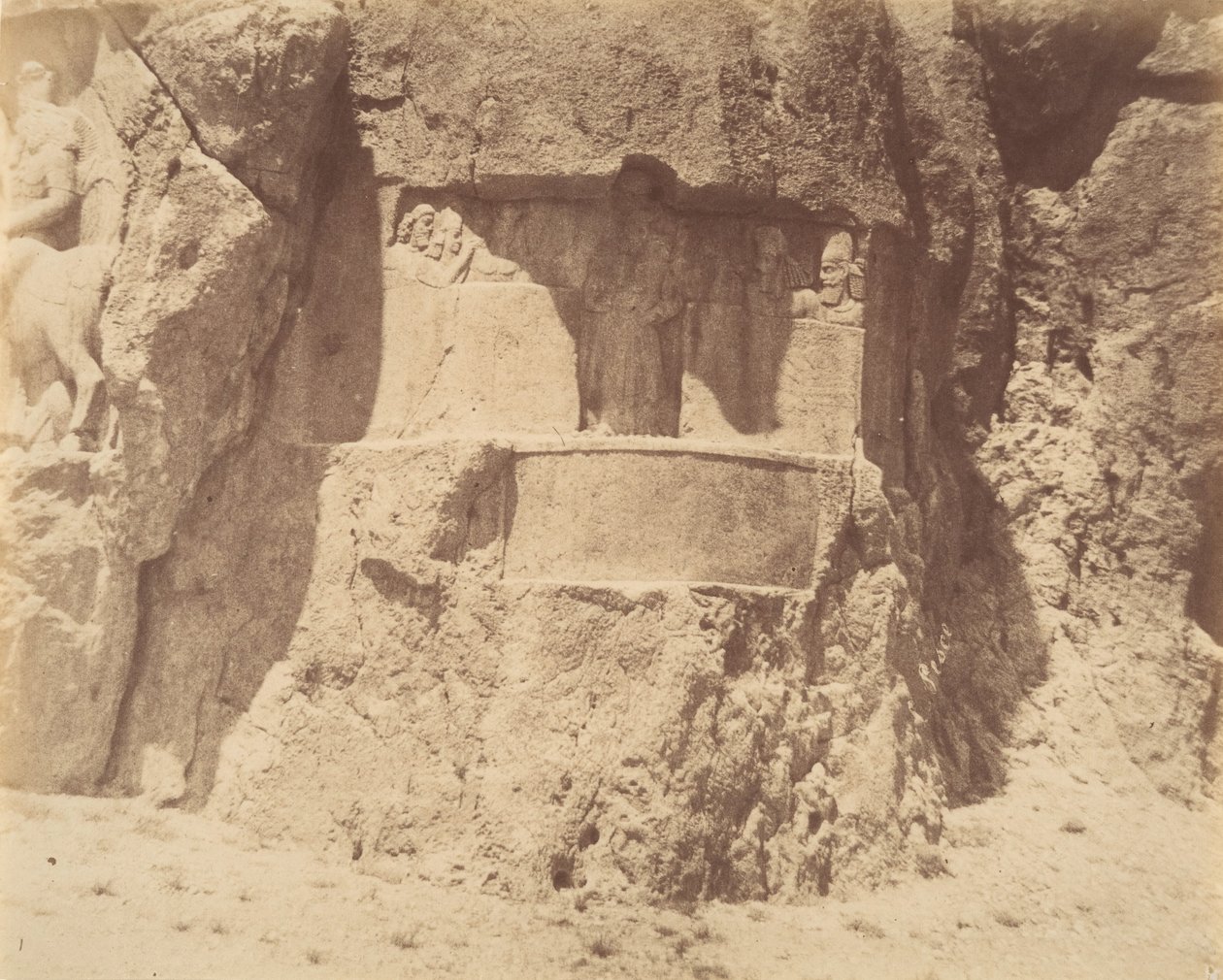 6 [Naksh-i Rustam, Near Persepolis], 1840s-60s. de Luigi Pesce