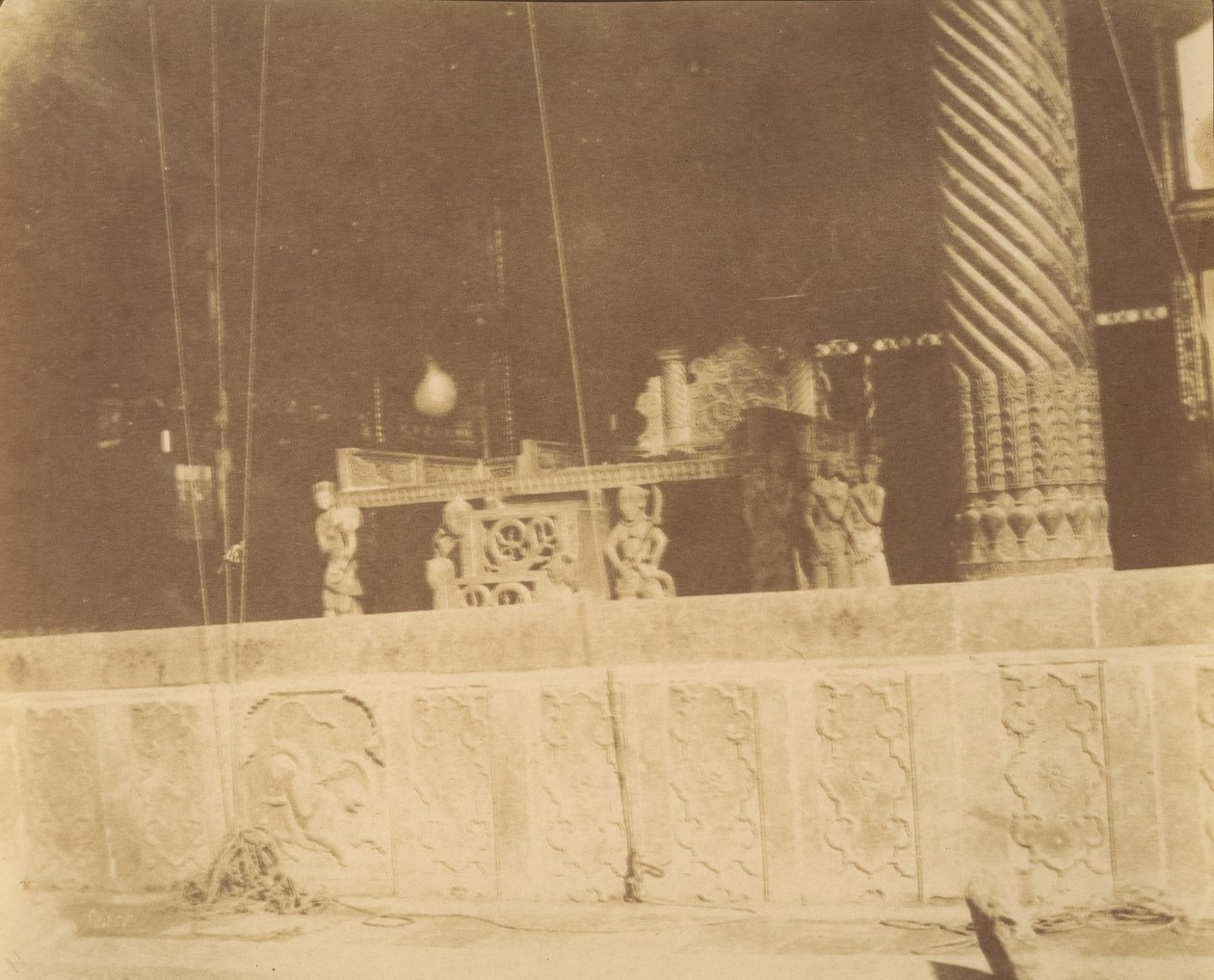 [Palácio Golestan, Teerão, Irão] Takht-i Marmor, 1840-60s. de Luigi Pesce