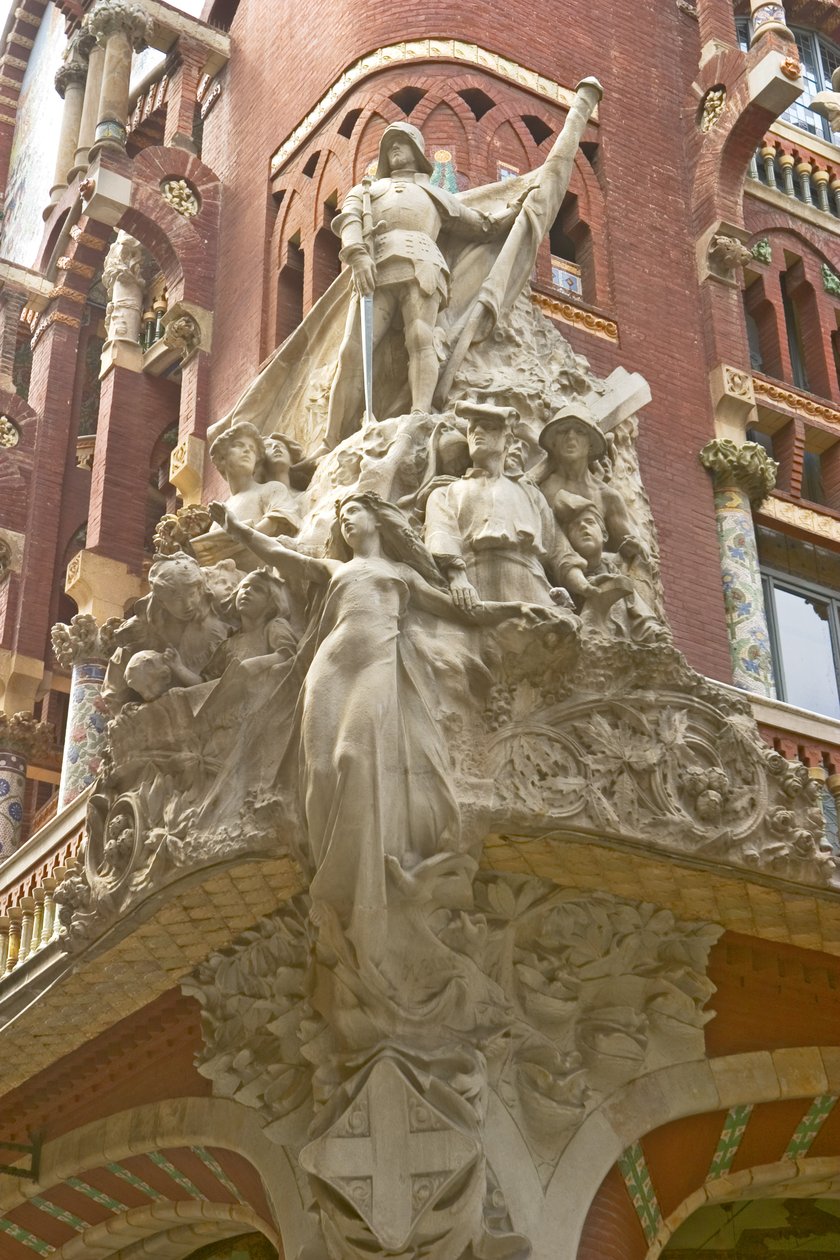 Coluna, 1908 de Luis Domenech i Montaner