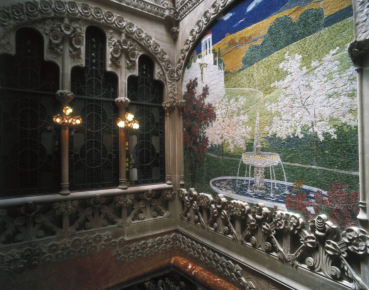 Mosaiques, Casa Nava (1901-1907), a Reus - DOMENECH I MONTANER, Lluis (1850-1923). Casa Navas. 1901-1907. ESPANHA. Reus. Casa Navas. Decoração interior em mosaico. Modernismo. Arquitetura. de Luis Domenech i Montaner