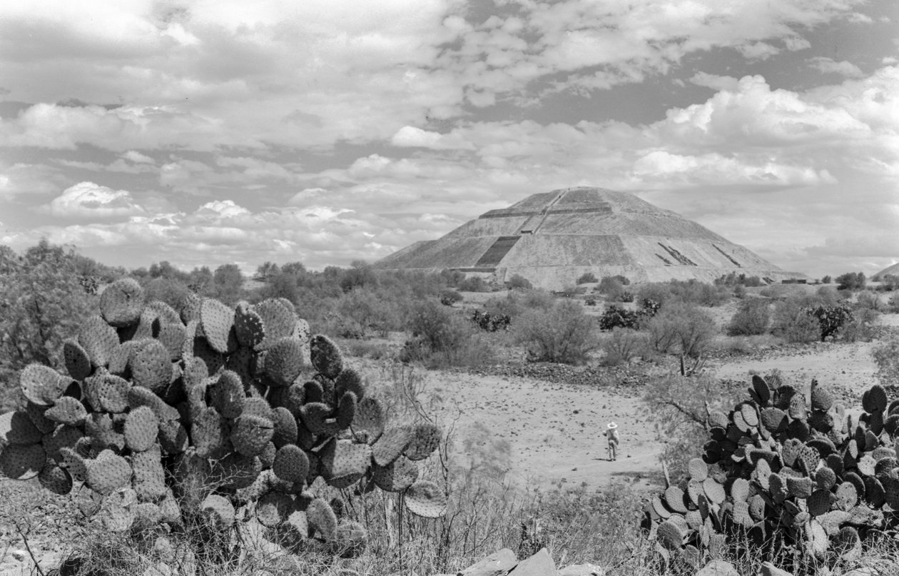 Pirâmide monumental maia, península de Yucatán. 1936 de Luis Marden