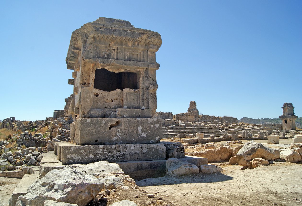 Tumba do pilar, Xanthos, Turquia de Lycian