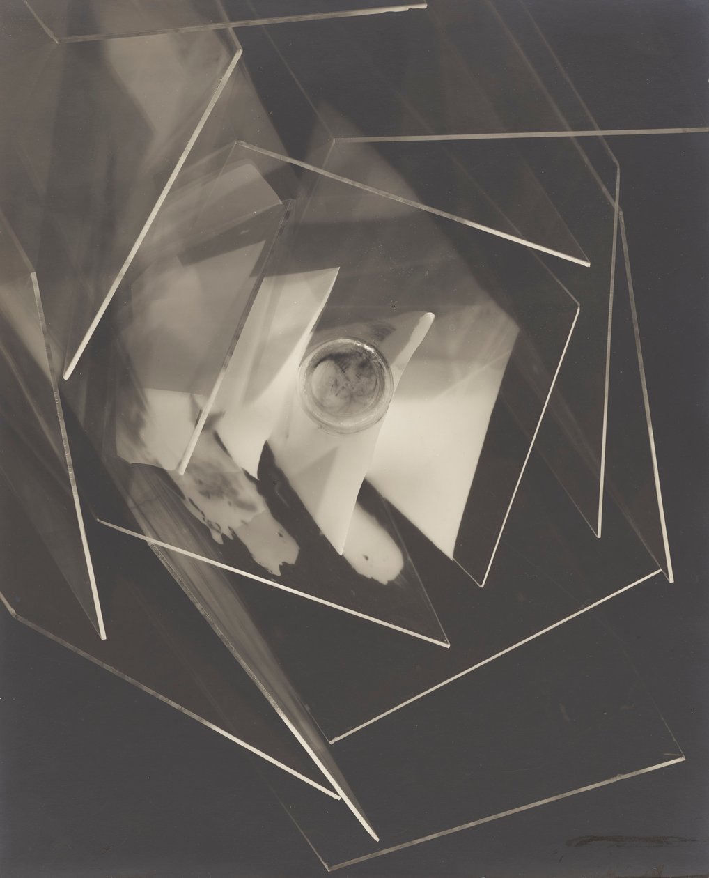 portugese de Man Ray