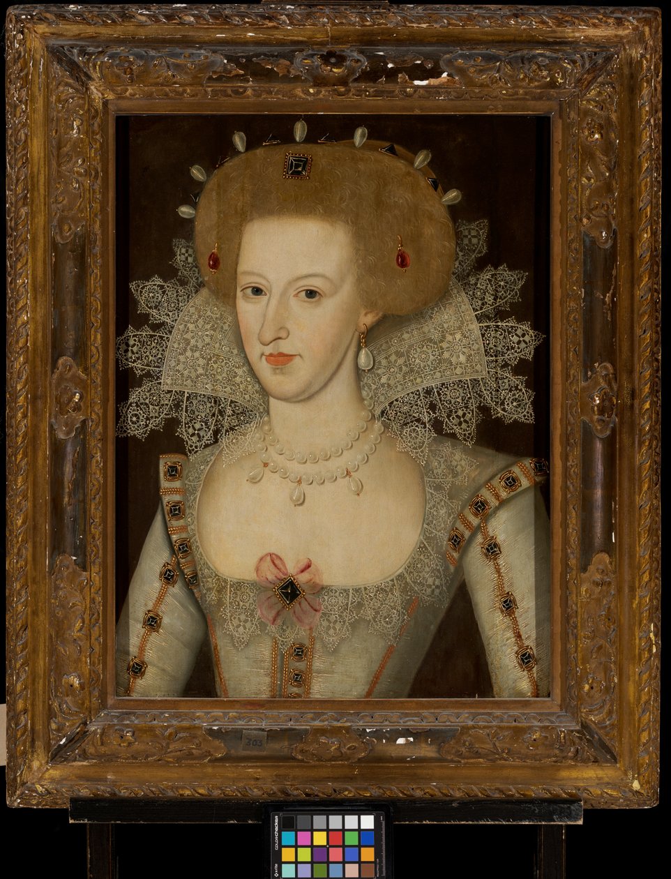Ana da Dinamarca, Rainha de Tiago I & VI (1574-1619) de Marcus the Younger (circle of) Gheeraerts