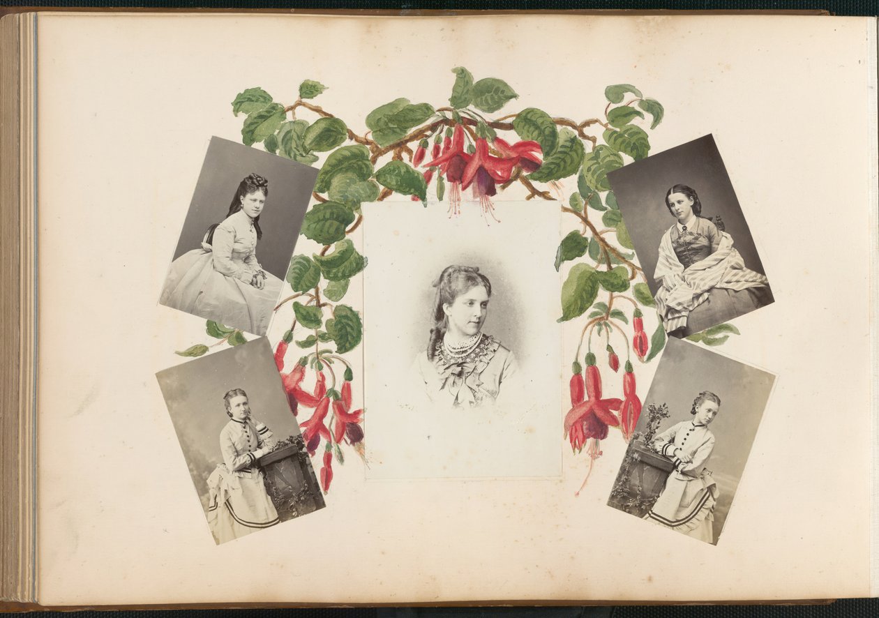 The Madame B Album, 1870s. de Marie Blanche Hennelle Fournier