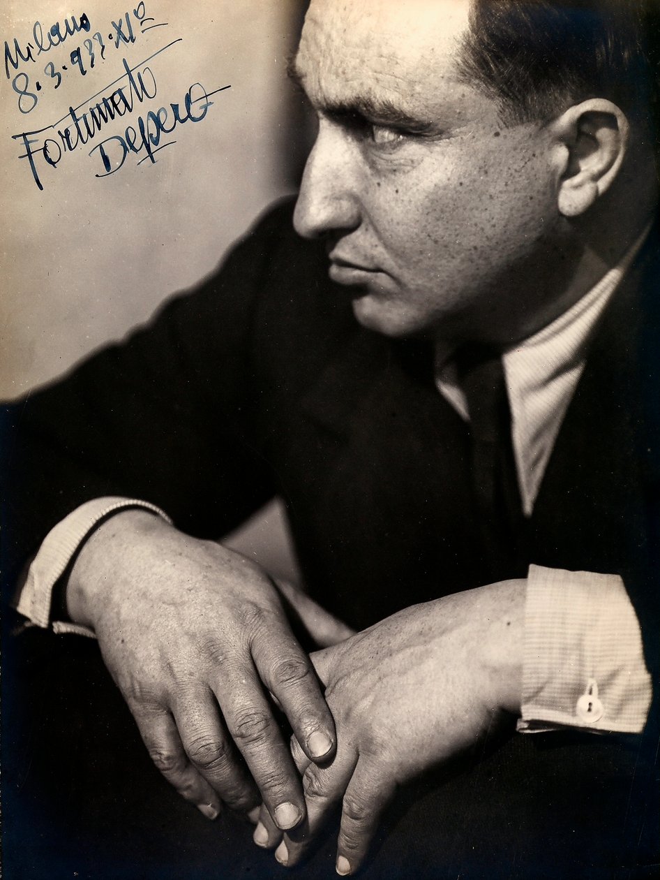 Retrato do pintor futurista Fortunato Depero tirado em 8 de março de Mario Castagneri