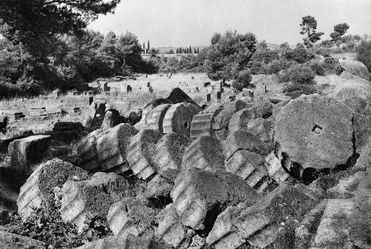 Templo de JúpiterZeus, Olympia, Grécia, 1937. de Martin Hurlimann