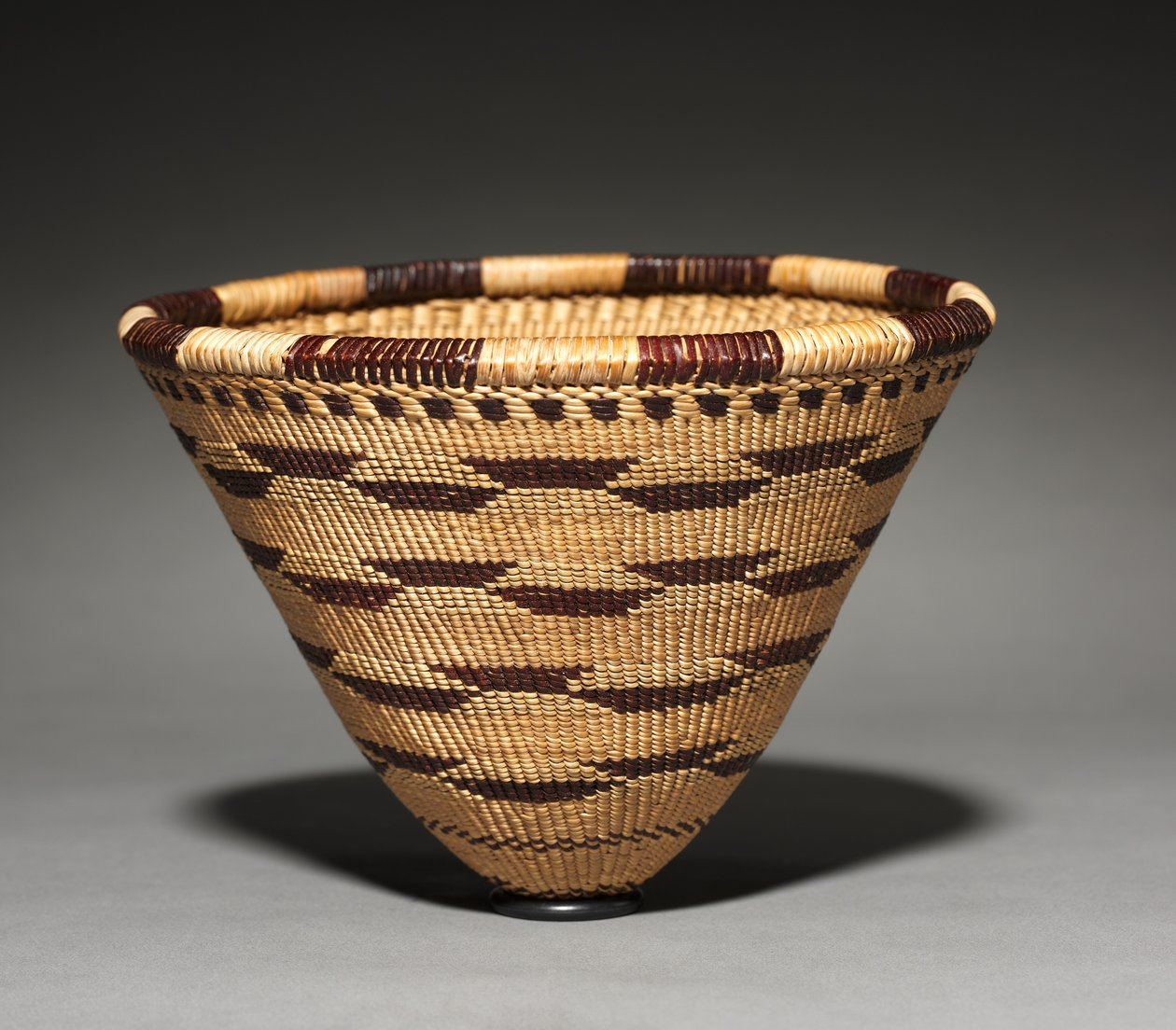 Modelo de cesto de carga, 1900. de Mary Benson.