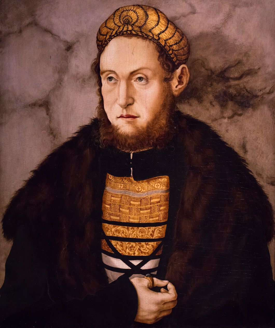 Retrato de um homem nobre com toucado dourado, cerca de 1505-1507 (técnica mista sobre madeira de abeto) de Master of the Augsburg Ecce Homo