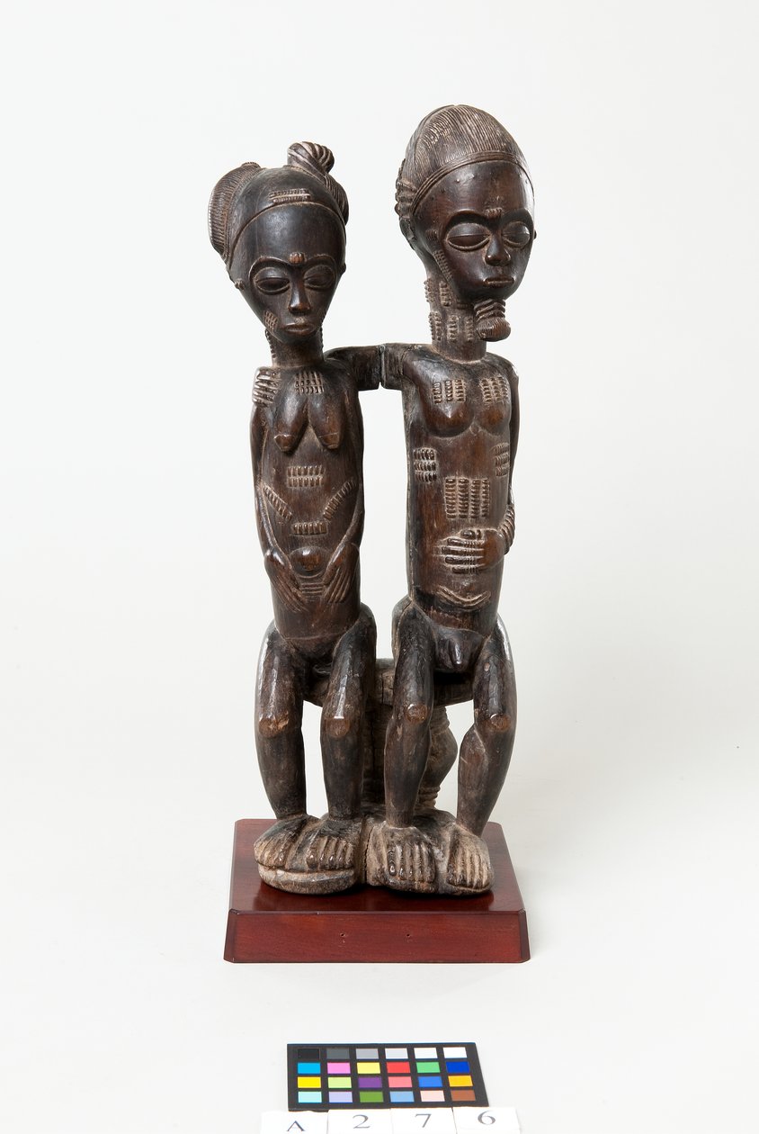 Casal sentado, c.1885-99 (madeira) de Master of the Barnes Couple