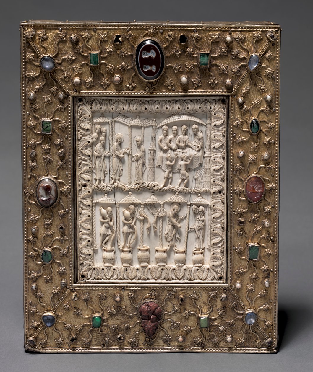 Relicário em forma de livro, c. 1000. de Master of the Registrum Gregorii