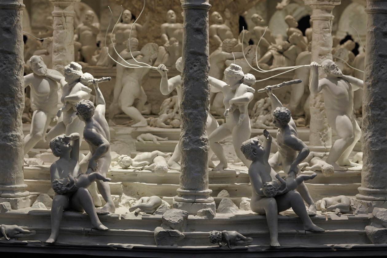 All Things Fall, 2014 (aço, alumínio, gesso, resina, luzes LED, motor) de Mat Collishaw