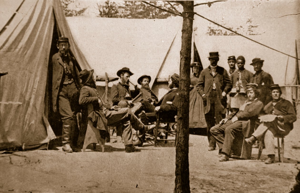 Acampamento do Capitão Wiley, Intendente da Estação Stonington, 1861-65 de Mathew B. Brady