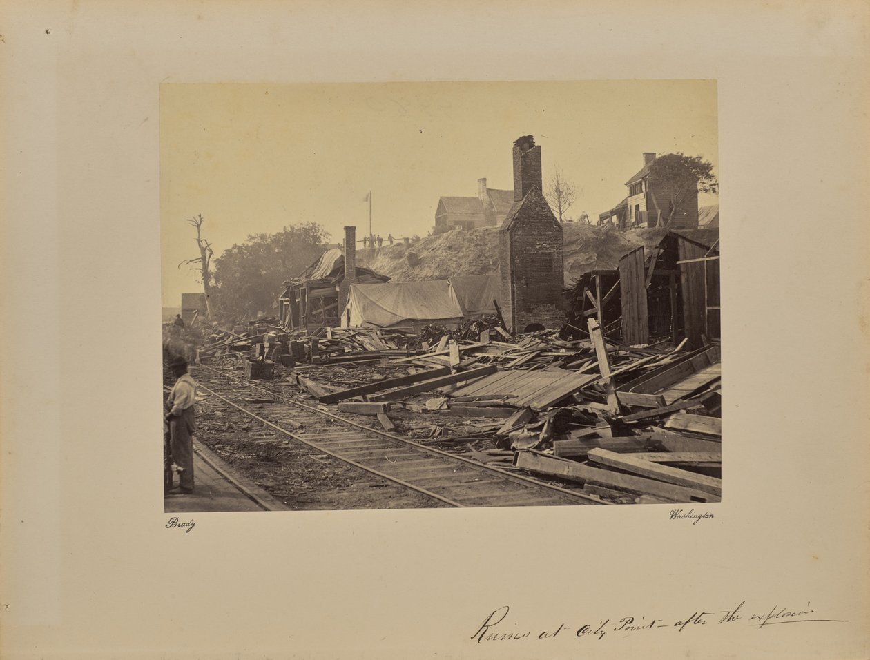 Ruínas de City Point - Depois da explosão de Mathew B. Brady