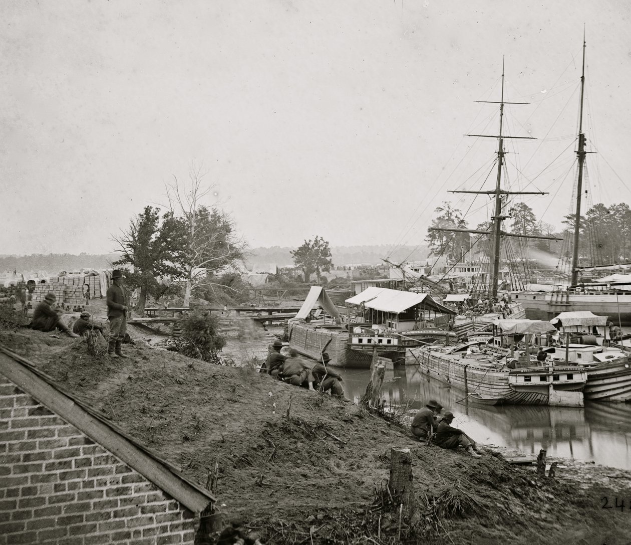 Casa Branca pousando no Pamunkey, 1862 de Mathew B. Brady