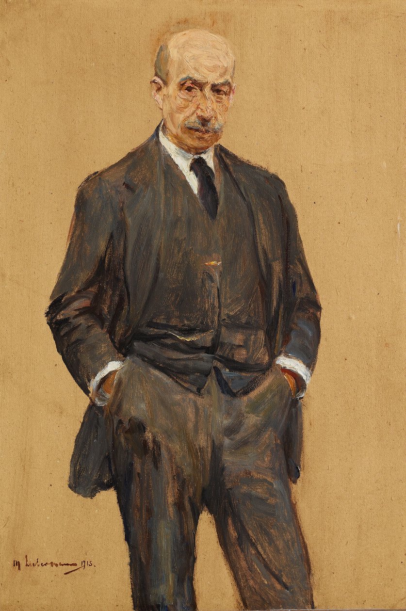 Auto-retrato, em pé, em três quartos, com ambas as mãos nos bolsos das calças de Max Liebermann
