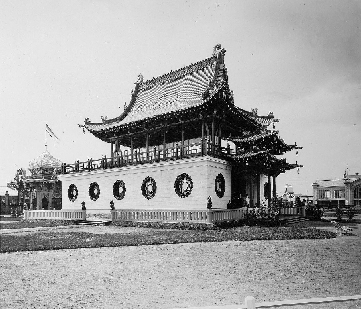 Pavilhão da China, exposição de toda a Rússia, Nizhny Novgorod, Rússia, 1896. de Maxim Dmitriev