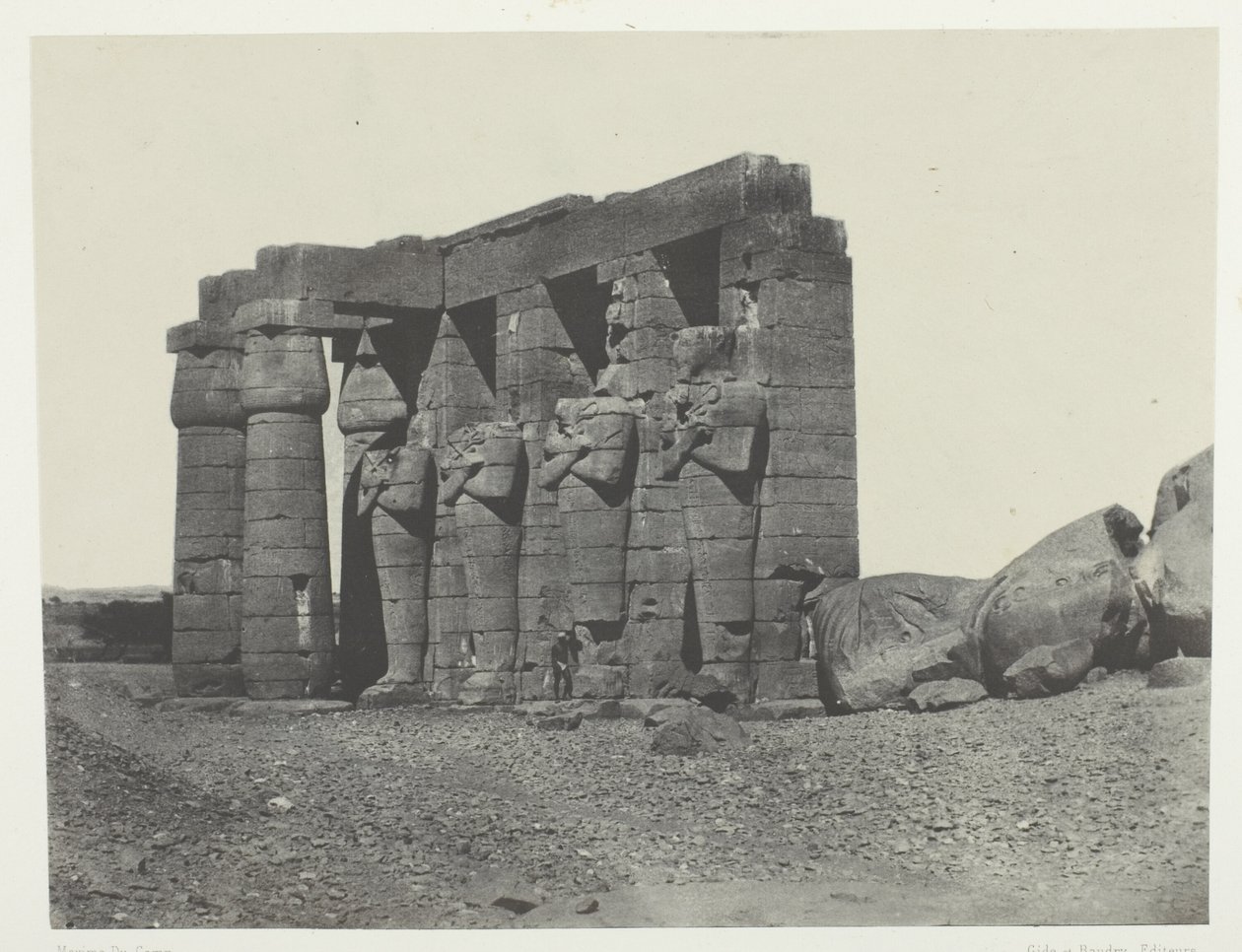 Gournah, peristilo do túmulo de Osymandias (Ramesseum Occidental); Tebas, placa 59 do álbum "Egypte, Nubie, Palestine et Syrie" (1852) de Maxime Du Camp