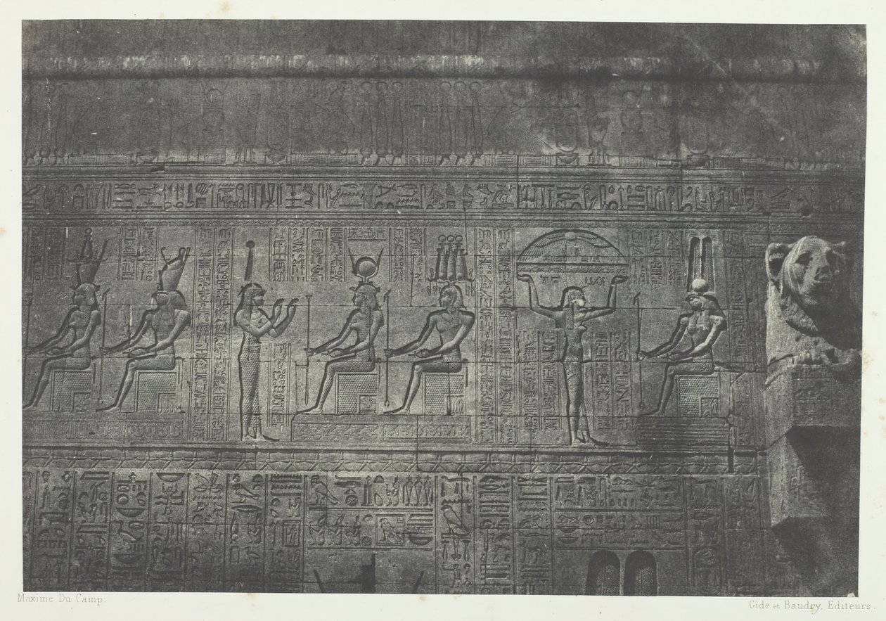 Grande Templo de Denderah Teutyres, Esculturas da Fachada Posterior, Alto Egito, 184951. de Maxime Du Camp