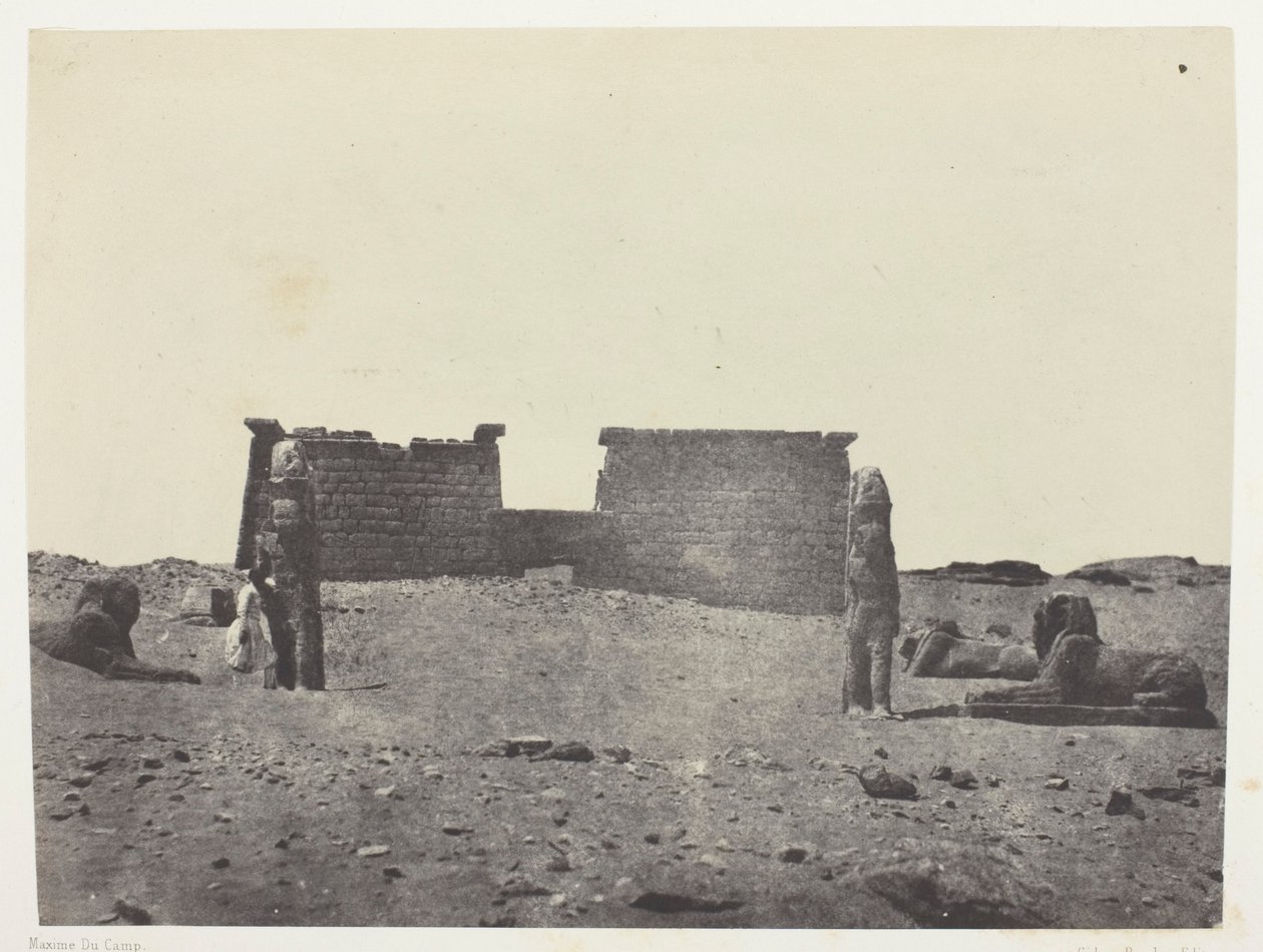 Hémi-Spéos De Séboua, Drômos; Nubie, chapa 97 do álbum "Egypte, Nubie, Palestine et Syrie" (1852) de Maxime Du Camp
