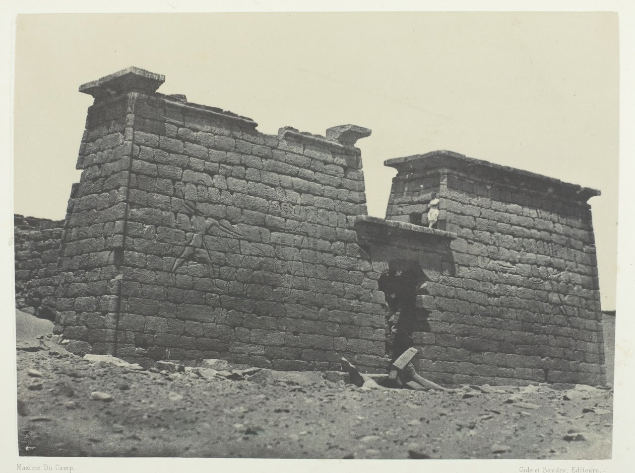Hemi-Speos De Séboua, Pylons, Nubia, 184951, impresso em 1852. de Maxime Du Camp