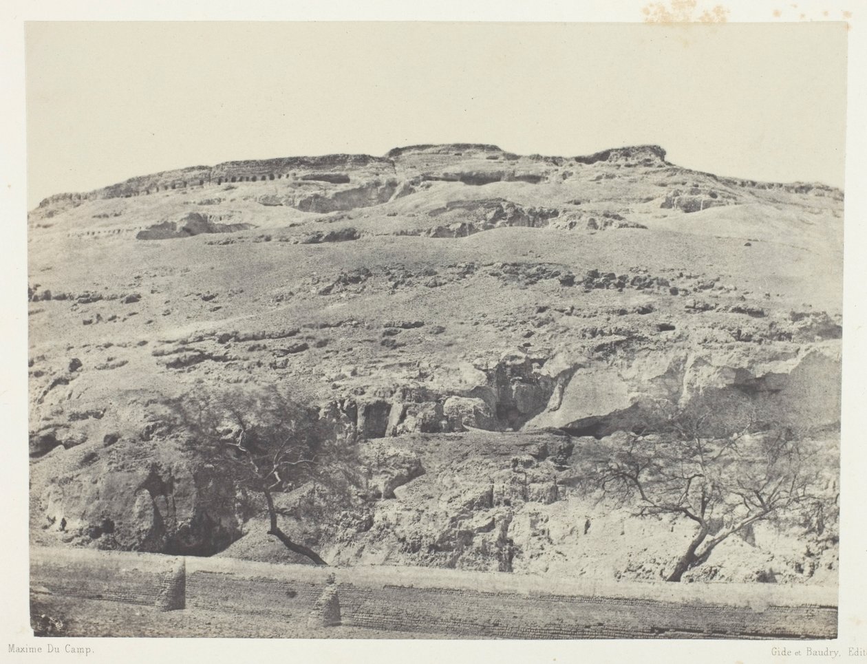 Necrópole da antiga Licópolis, Alto Egito, chapa 12 do álbum "Egypte, Nubie, Palestine et Syrie" (1852) de Maxime Du Camp