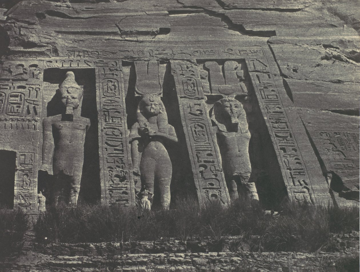 Núbia. Ibsambul. Parte norte do Spéos de Hathor, 1850. de Maxime Du Camp