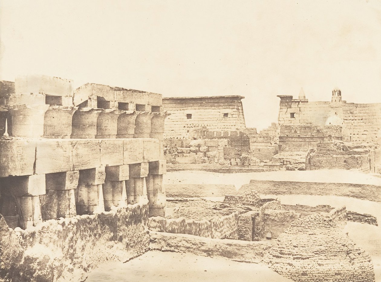 Palácio e Aldeia de Luxor, tirada do Sul, Tebas, 1849-50. de Maxime Du Camp