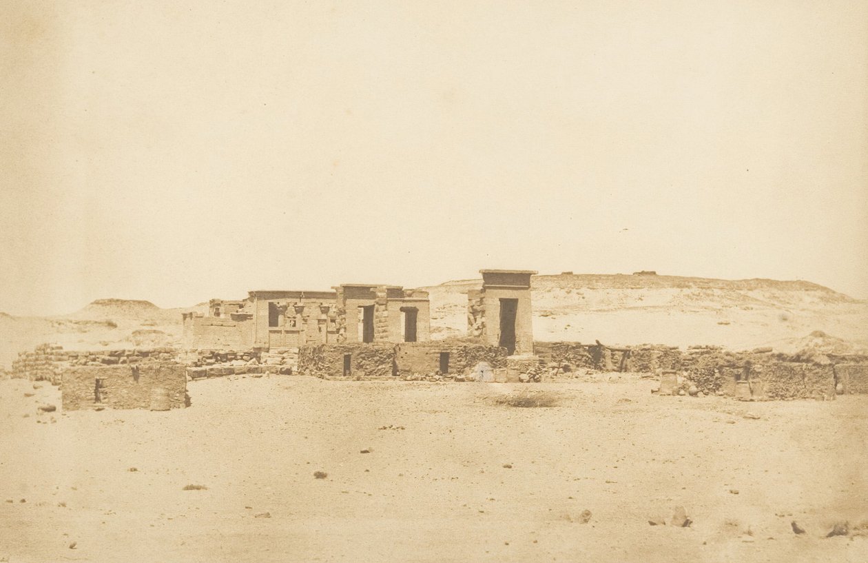 Vista geral do Templo e da Vila de Déboude Parembole, 10 de abril de 1850. de Maxime Du Camp
