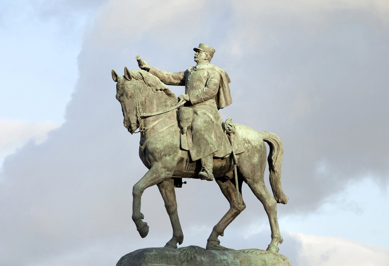 Estátua equestre de Joseph Joffre (1852-1931), militar, marechal de França, comandante francês na Batalha do Marne durante a Primeira Guerra Mundial, escultura em bronze de Maxime Real del Sarte (1888-1954), de Maxime Real del Sarte