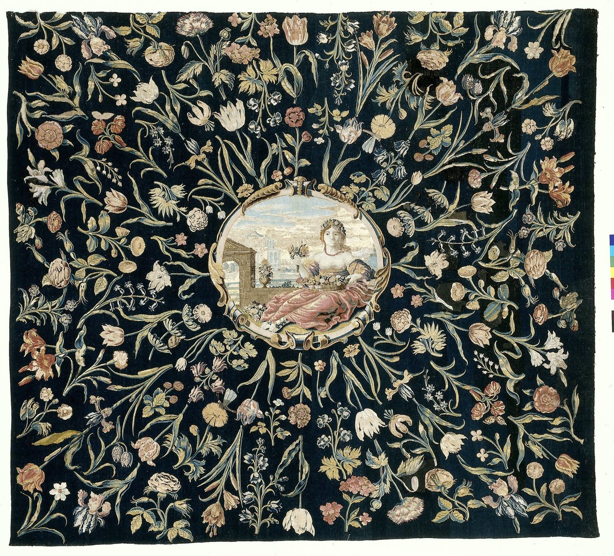 Capa de mesa
Capa de mesa com a personificação da Flora e um padrão floral de Maximiliaan van der Gucht (possibly)