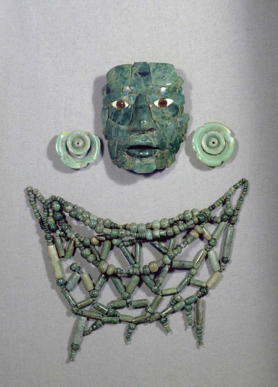 Calakmul máscara funerária com colar e brincos, Península do Iucatão, México Período Clássico Superior (600-900 dC) (jade) de Mayan
