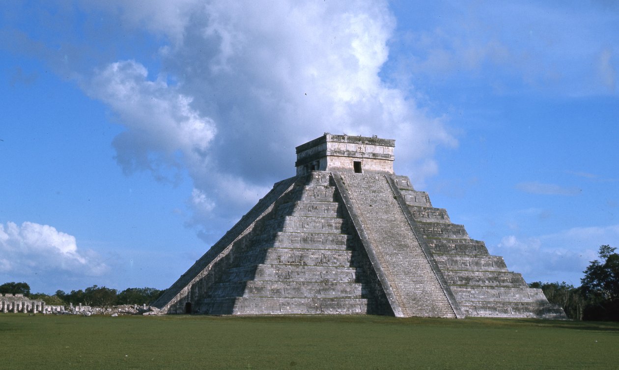 El Castillo, equinócio em Chichen Itza, período pós-clássico c 600-900 dC de Mayan