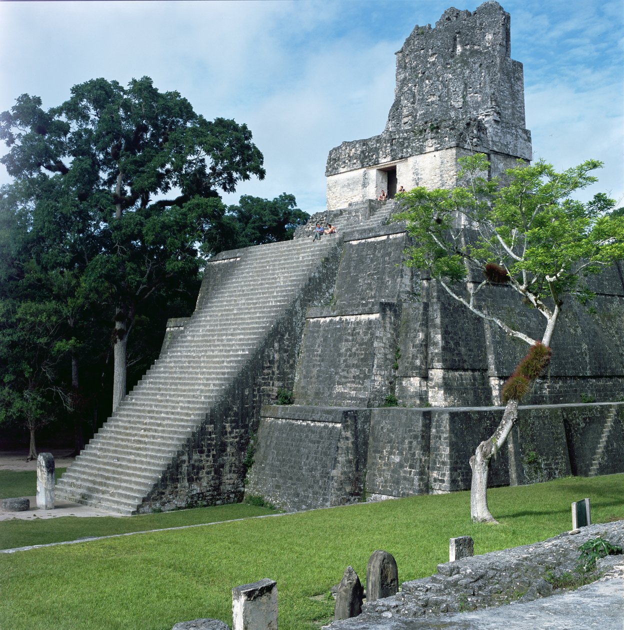 Templo 2, período clássico tardio (600-900 dC) de Mayan