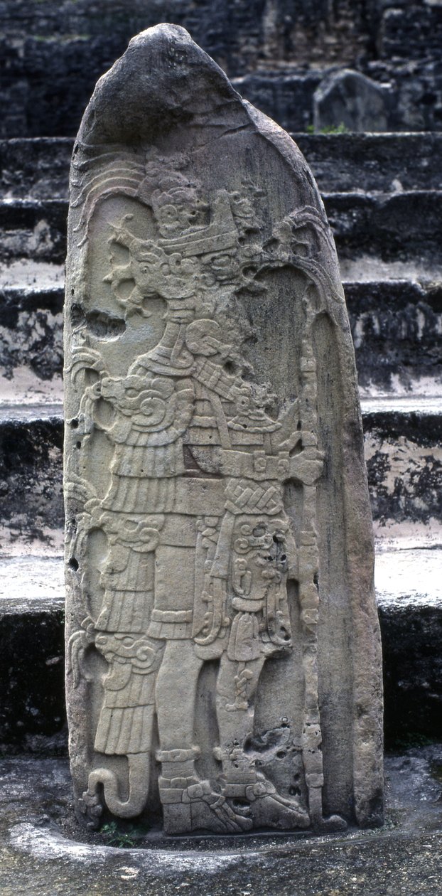 Estela Tikal 9, período clássico inicial, 475 dC de Mayan
