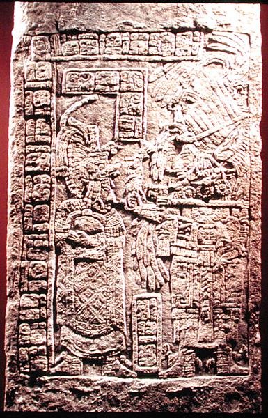 Lintel, número 32 de Mayan