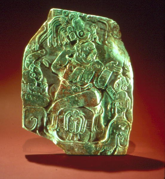 Placa representando um rei com cortesãos (jade) de Mayan