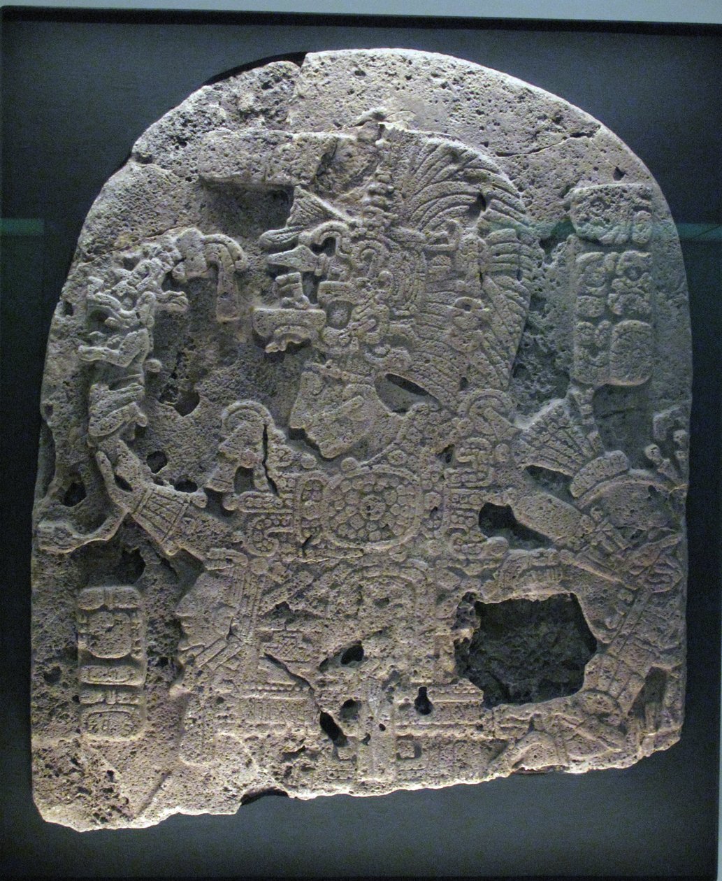 Fragmento de painel com régua, área de Peten, período clássico tardio, 600-900 DC de Mayan