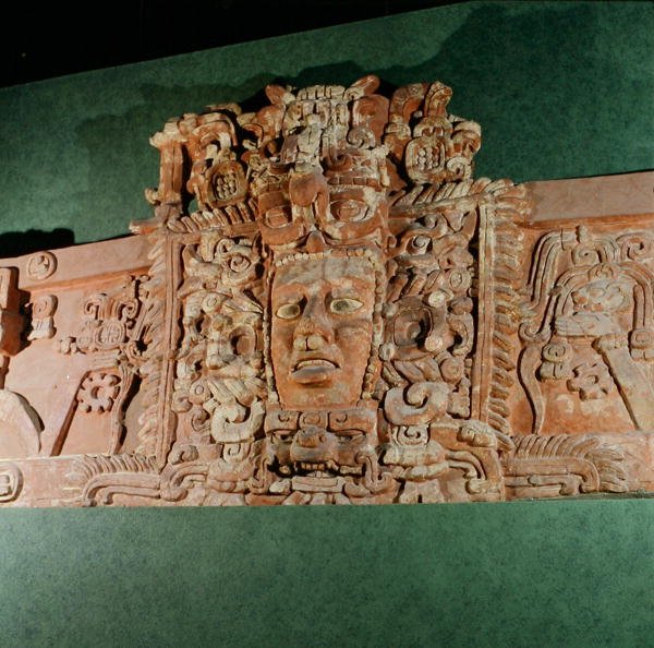 Máscara Arquitetônica, Campeche, Península de Yucatan, México (stucco) de Mayan Mayan