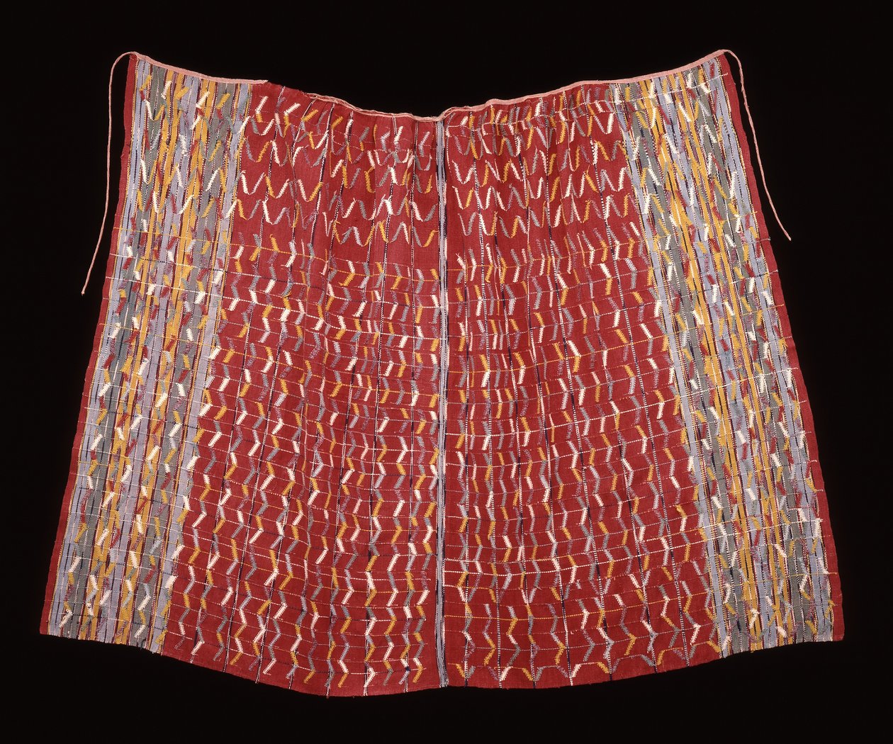 Capa Cofradia, possivelmente para a figura de um santo, c.1920-1940 (algodão; urdidura com listras de urdidura e ikat de urdidura e remendo de trama suplementar) de Mayan Mayan