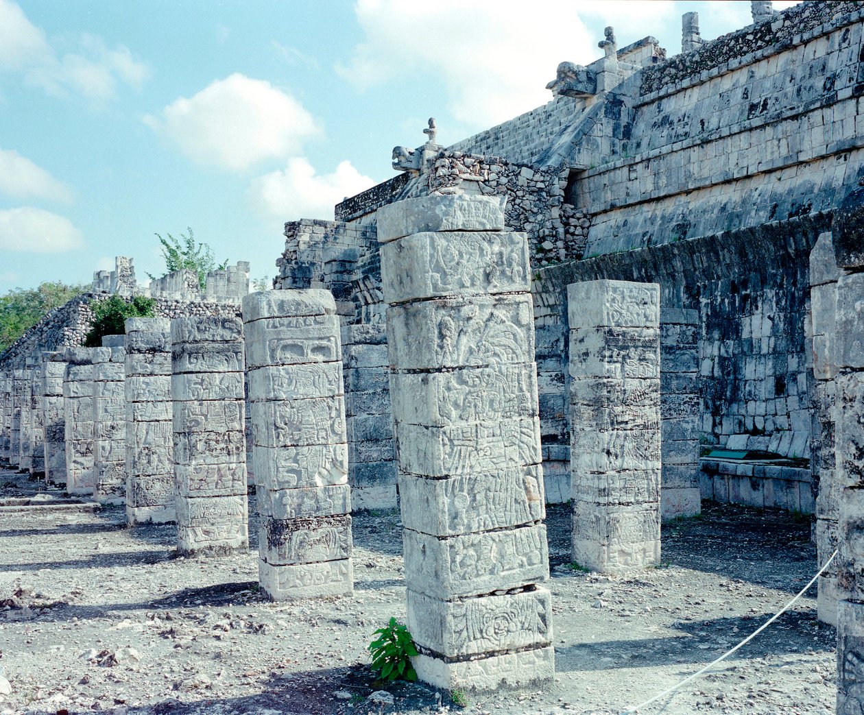 Civilização pré-colombiana: vista do site de Chichen Itza na região de Yucatan. Civilização Maia, período clássico e renascimento Maia, 750-1200 d.C. México de Mayan Mayan