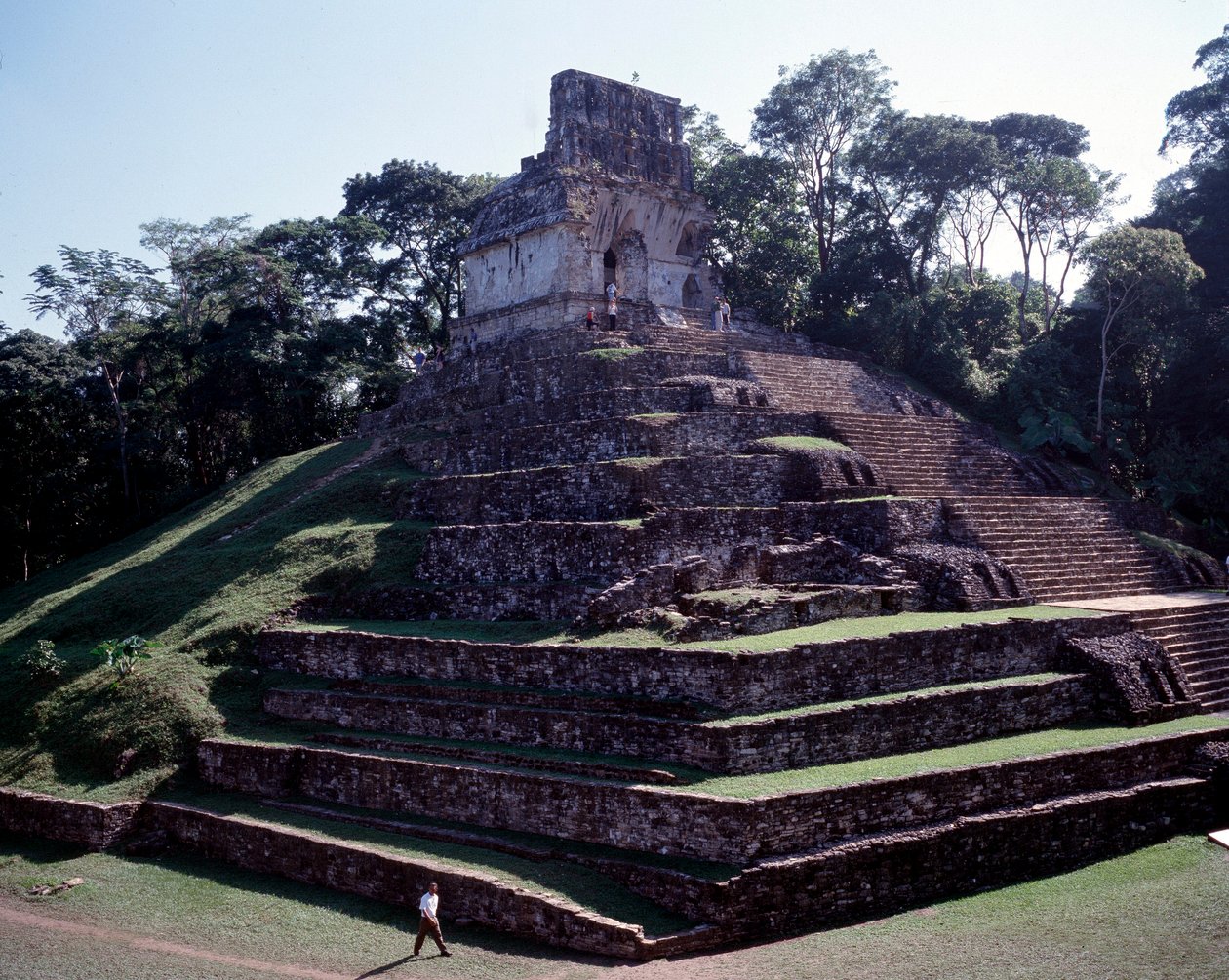 Civilização pré-colombiana: vista do site de Palenque no período Maiapas Clássico de Chiapas de Mayan Mayan