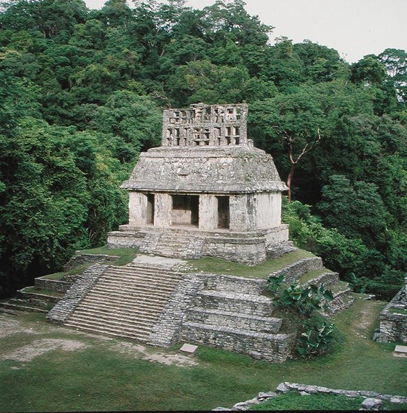 Vista do Templo do Sol, Maia Clássica Final (foto) de Mayan Mayan