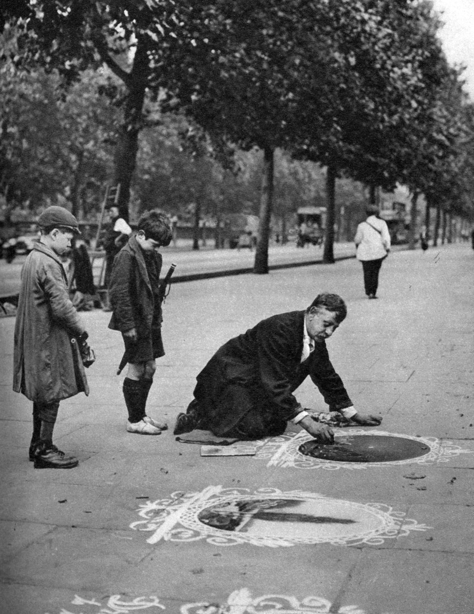 Artista de pavimento, aterro, Londres, 1926-1927 de McLeish