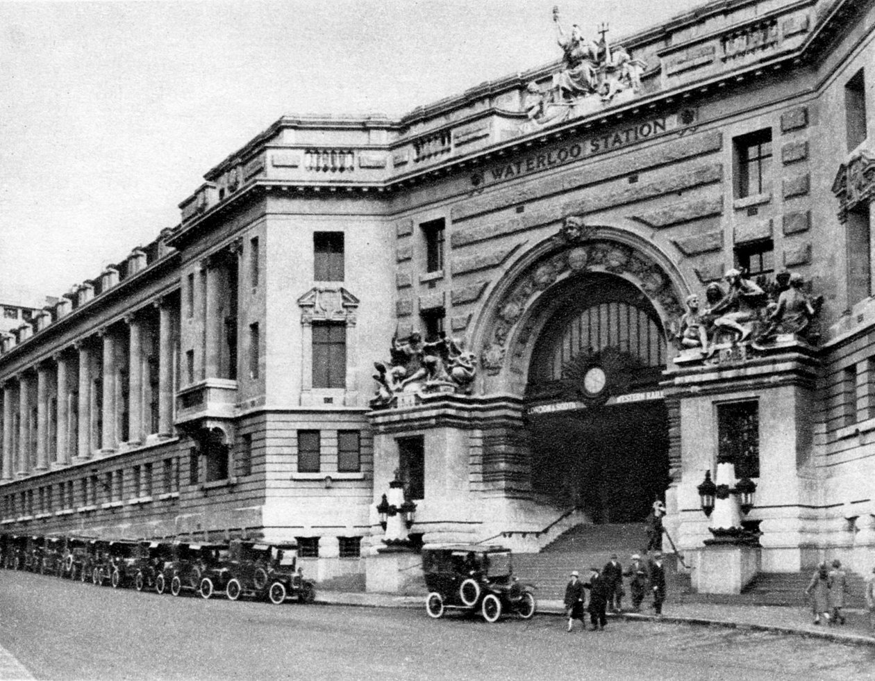 Estação Waterloo, Londres, 1926-1927. de McLeish